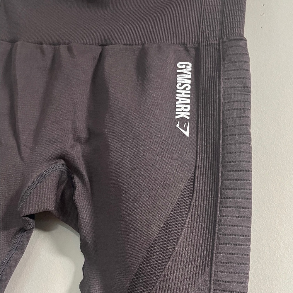 Gymshark Black Leggings - Picture 7 of 8